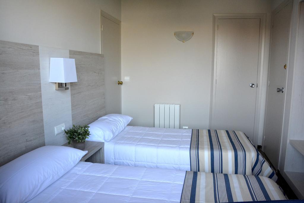 Apartaments La Catifa Now With Elevator!!! بالاموس المظهر الخارجي الصورة